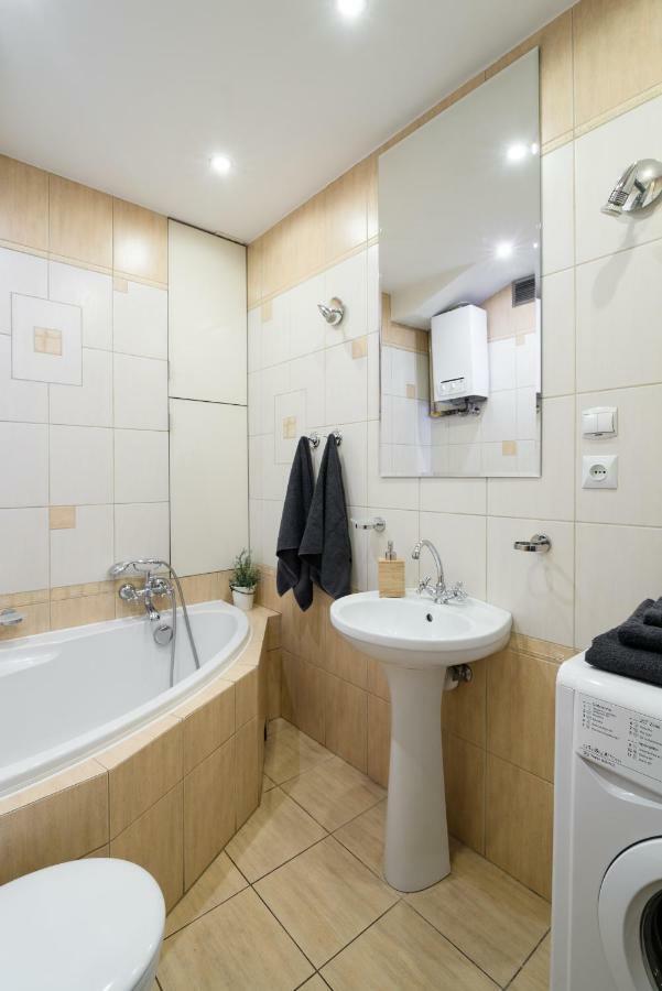 Apartamento The Heart Of Nowa Huta - Free Garage Cracovia